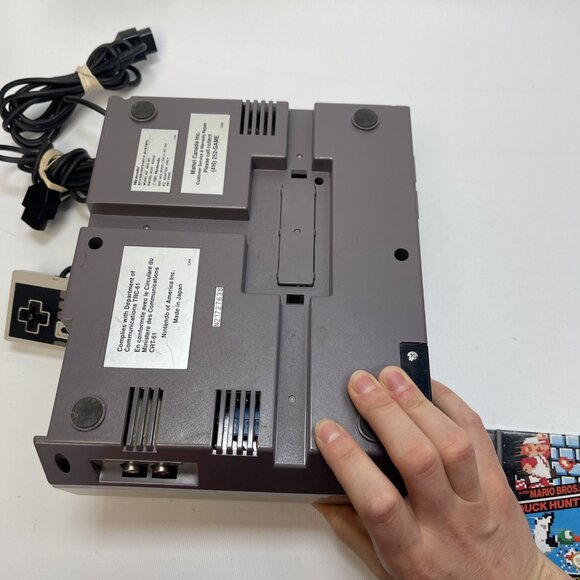 Nintendo Entertainment System NES Console Cables + Controllers + Game Tested - Picture 12 of 12
